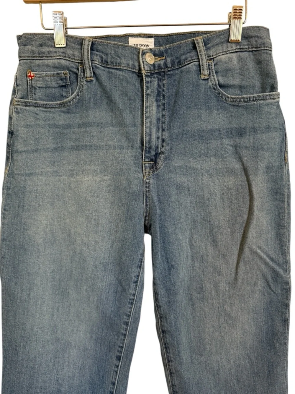 Hudson Jeans Noa Aim Cropped Women’s size 29 Raw Hem Relaxed Denim